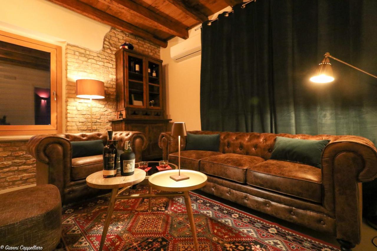 B&B La Corte Dei Vizi Clauiano Exterior foto